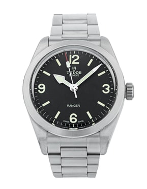 Browse our selection of automatic watches from prestigious brands such as Blancpain, Bell & Ross, Breitling and Rolex.